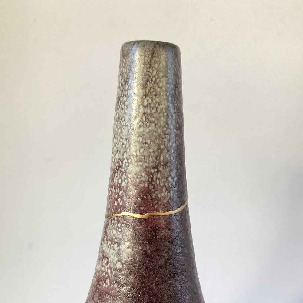 Albrecht HOHLT (* 1928, † 1960) – Vase pourpre (réparation à la laque de laiton selon la technique du kintsugi) – Céramique d'atelier – Image 7