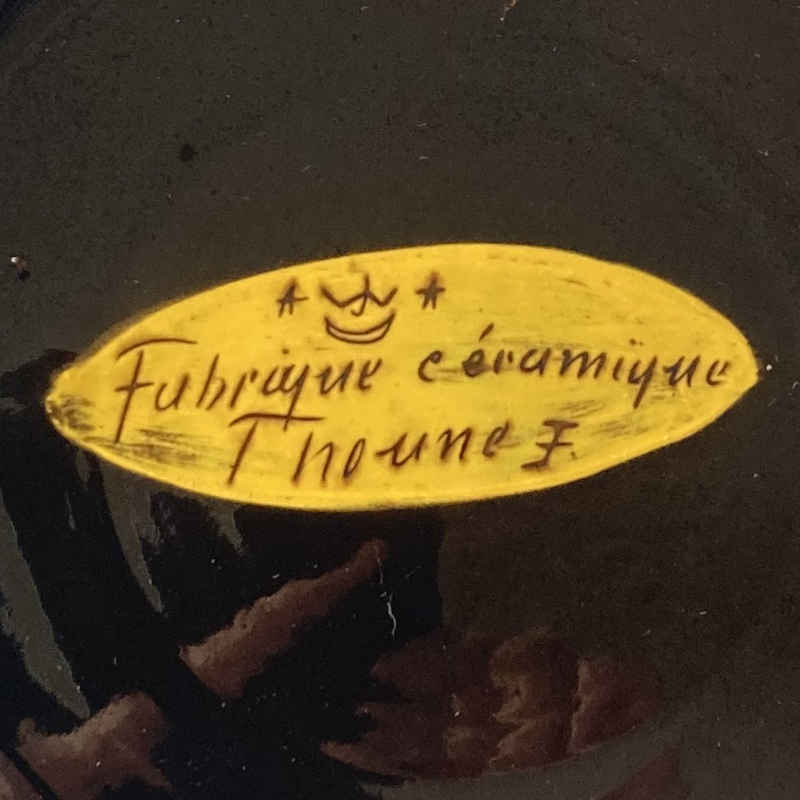 Friedrich Ernst FRANK (* 1862, † 1920) para Johann WANZENRIED - Plato con traje tradicional «Berna» en cerámica - Mayólica de Thun - Imagen 4