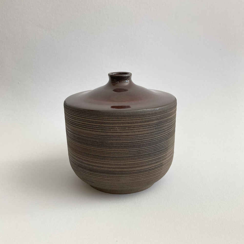 Gerda KÖRTING (* 1911, † 2000) - Vase en manganèse argile avec décoration de molettes - poterie d'atelier – Image 2