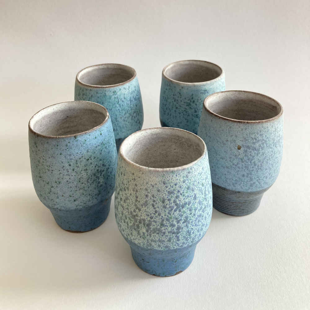 Gerda KÖRTING (* 1911, † 2000) - Cinq gobelets en céramique - poterie d'atelier – Image 2