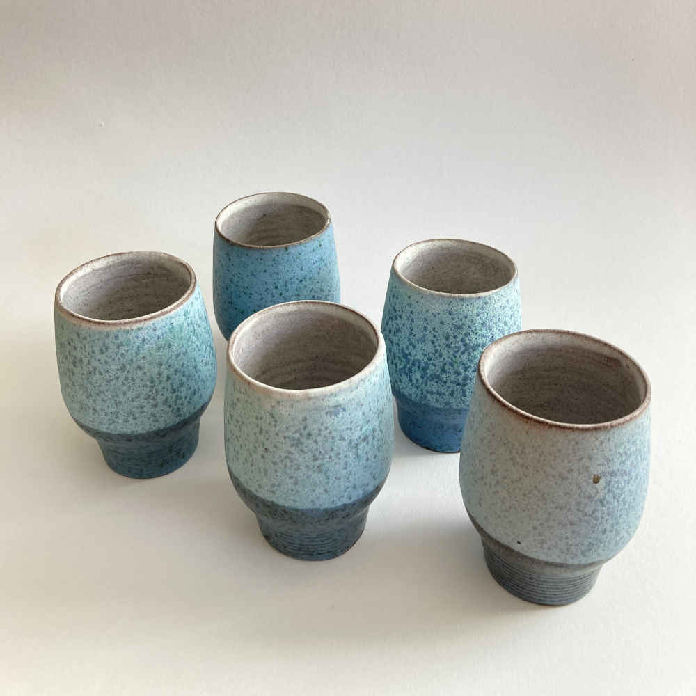 Gerda KÖRTING (* 1911, † 2000) - Cinq gobelets en céramique - poterie d'atelier