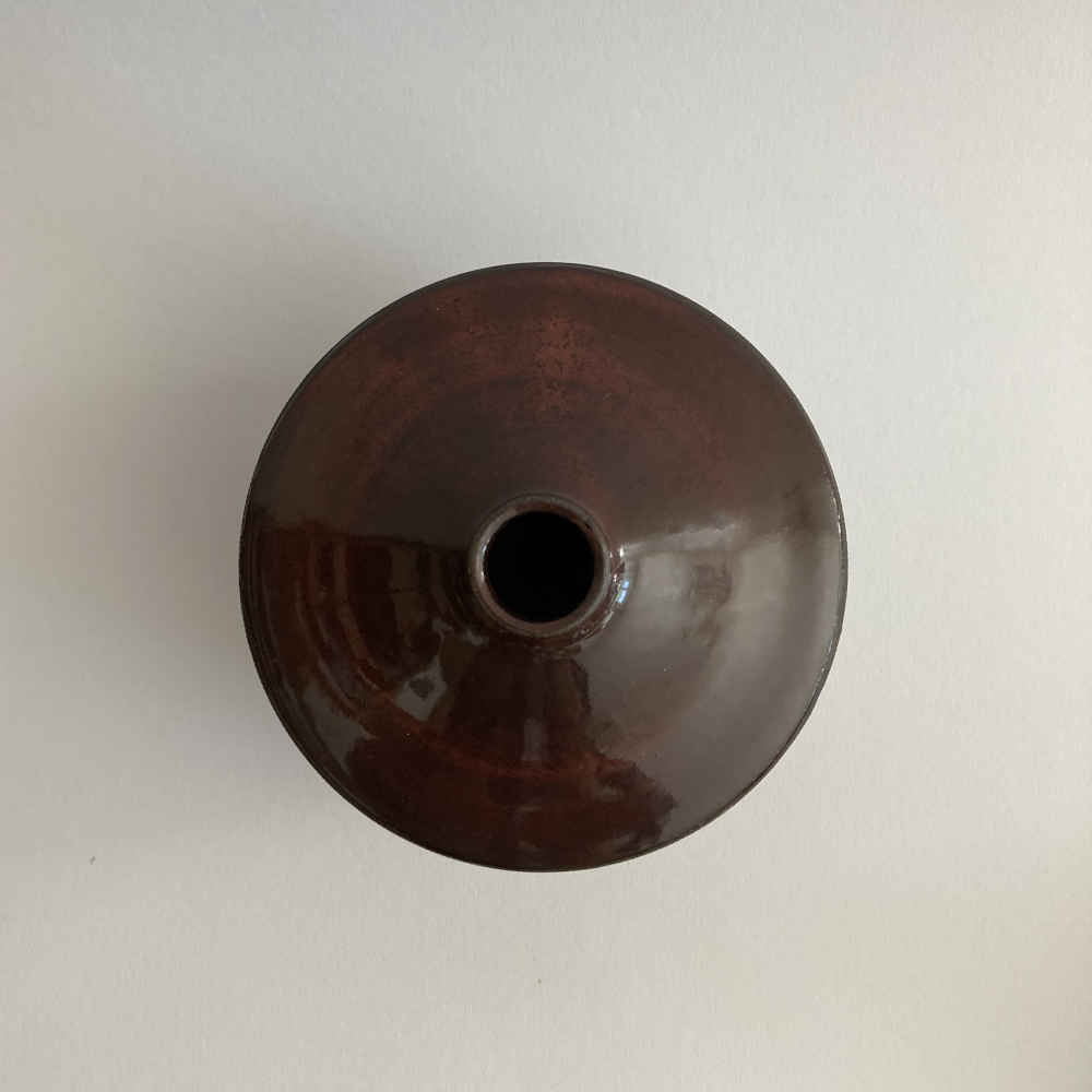 Gerda KÖRTING (* 1911, † 2000) - Vase Made of Manganese-clay with Wheel Decoration - Studio Pottery - Image 3