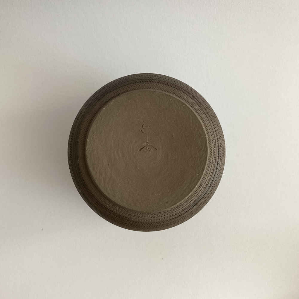 Gerda KÖRTING (* 1911, † 2000) - Vase Made of Manganese-clay with Wheel Decoration - Studio Pottery - Image 4