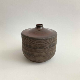 Gerda KÖRTING (* 1911, † 2000) - Vase Made of Manganese-clay with Wheel Decoration - Studio Pottery