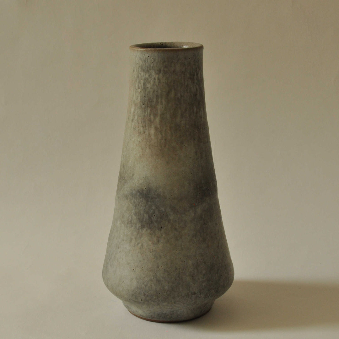 Görge HOHLT (* 1930, † 2022) - Vase vert élancé - poterie d'atelier