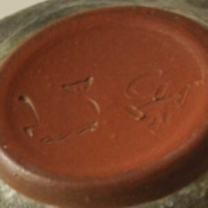 Pottery signature by Görge Hohlt: GH (G on H), year under it, cat stamp