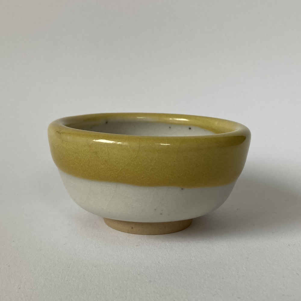 Heidi KIPPENBERG (* 1941) – Cuenco amarillo y blanco - cerámica de taller - Imagen 4