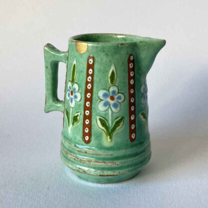 Johann WANZENRIED (* 1847, † 1895) - Jarra de leche con reparación kintsugi - Thun mayólica (Thoune)