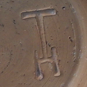 Firma ceramica di Josef Hehl: TH (T su H).
