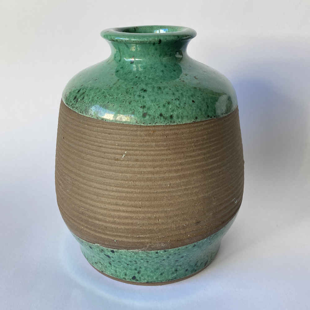 Karl JÜTTNER (* 1921, † 2006) - Vaso verde con scanalature non smaltate - Studio ceramica - immagine 2