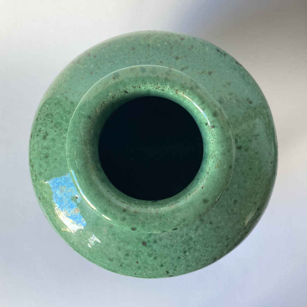 Karl JÜTTNER (* 1921, † 2006) - Vaso verde con scanalature non smaltate - Studio ceramica - immagine 4