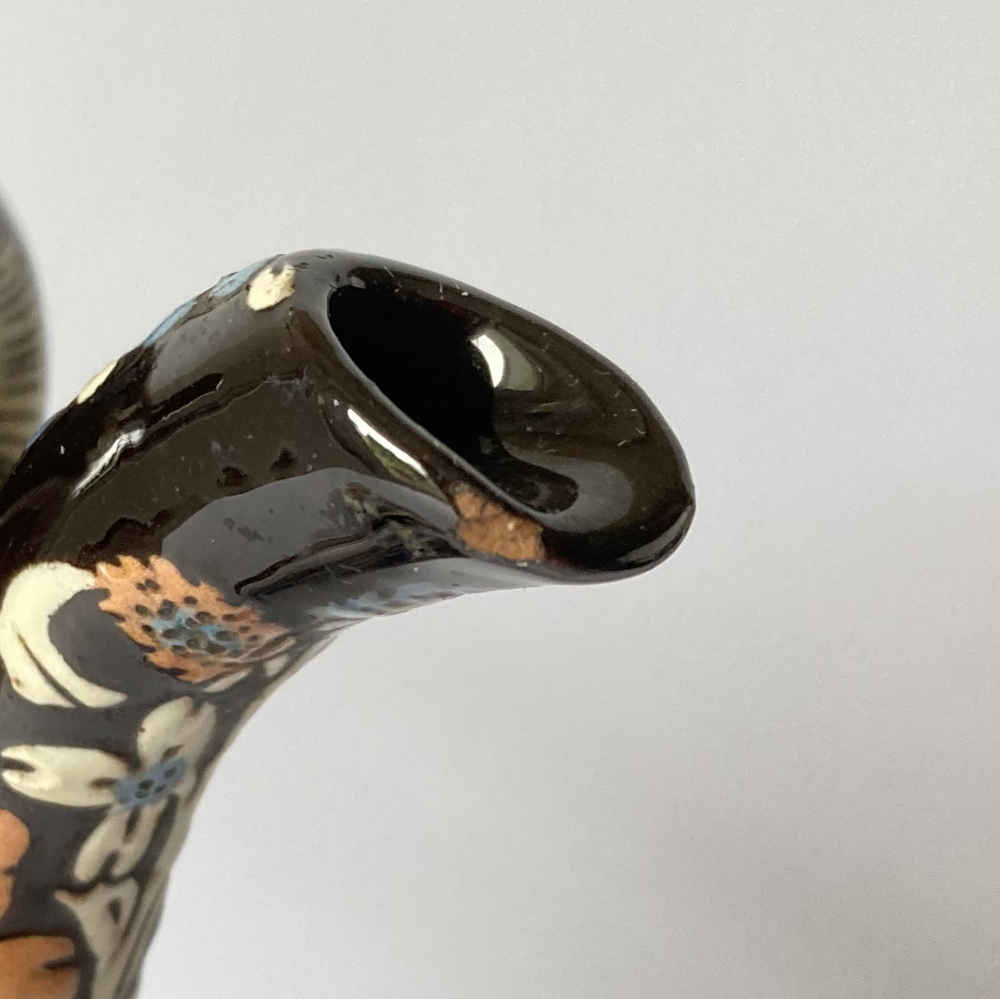 Maiolica di Thun – Gufo come teiera / caffettiera con fiore blu sulla cresta - immagine 9