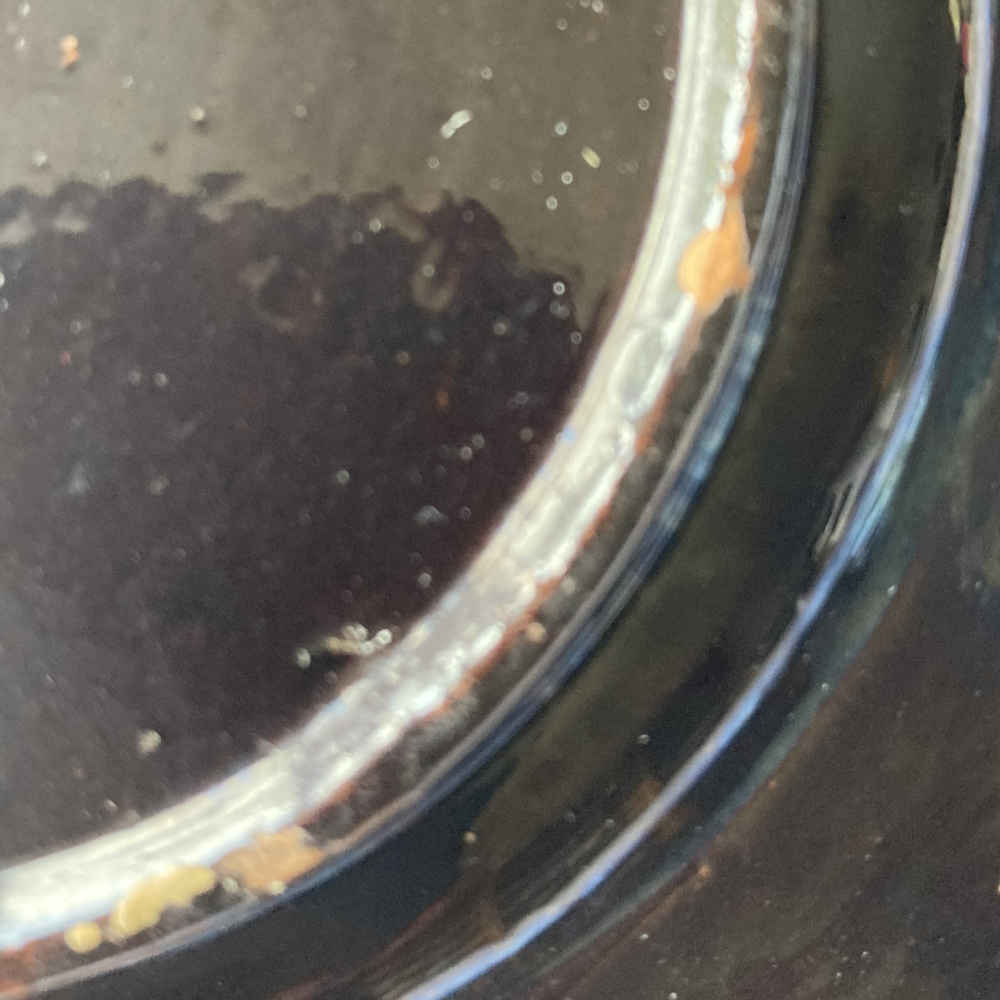 Maiolica di Thun – Piccolo piatto con la prateria del Grütli davanti al Grande e al Piccolo Mythen - immagine 8