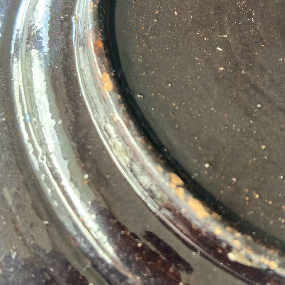 Maiolica di Thun – Piccolo piatto con la prateria del Grütli davanti al Grande e al Piccolo Mythen - immagine 9