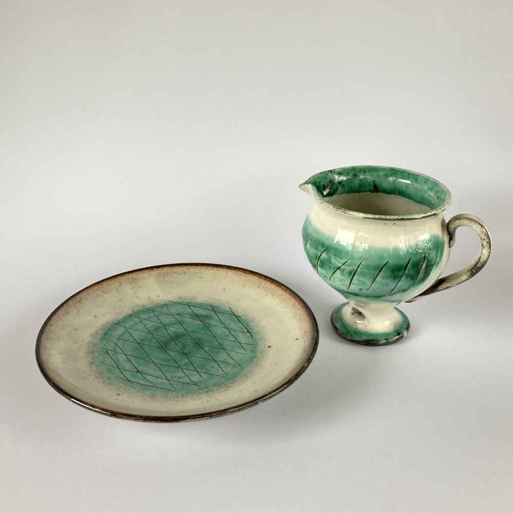 Margrit LINCK-DAEPP (* 1897, † 1983) - Verseuse à lait et assiette à dessert - Poterie d'atelier