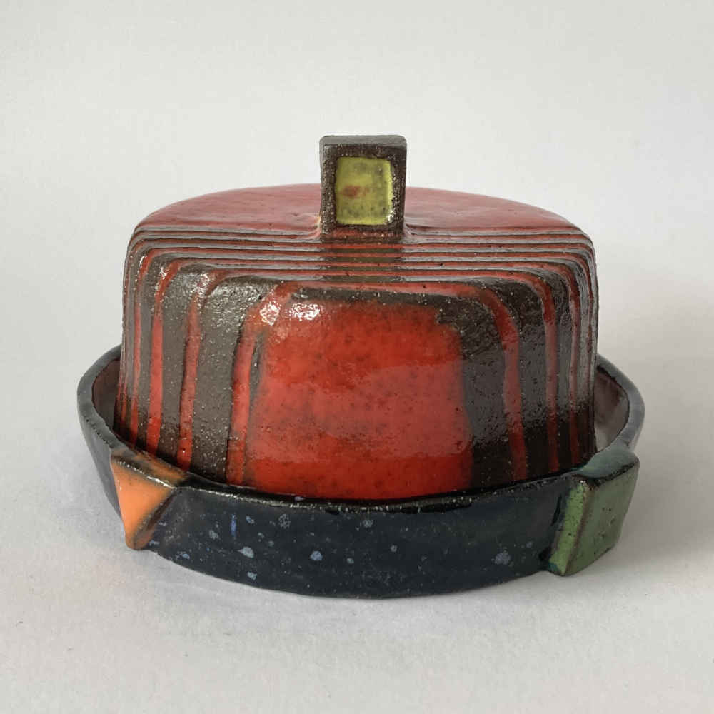 Mila VÁZQUEZ OTERO (* 1978) - Mantequillera redonda de cerámica en estilo Bauhaus - Cerámica de taller - Imagen 2