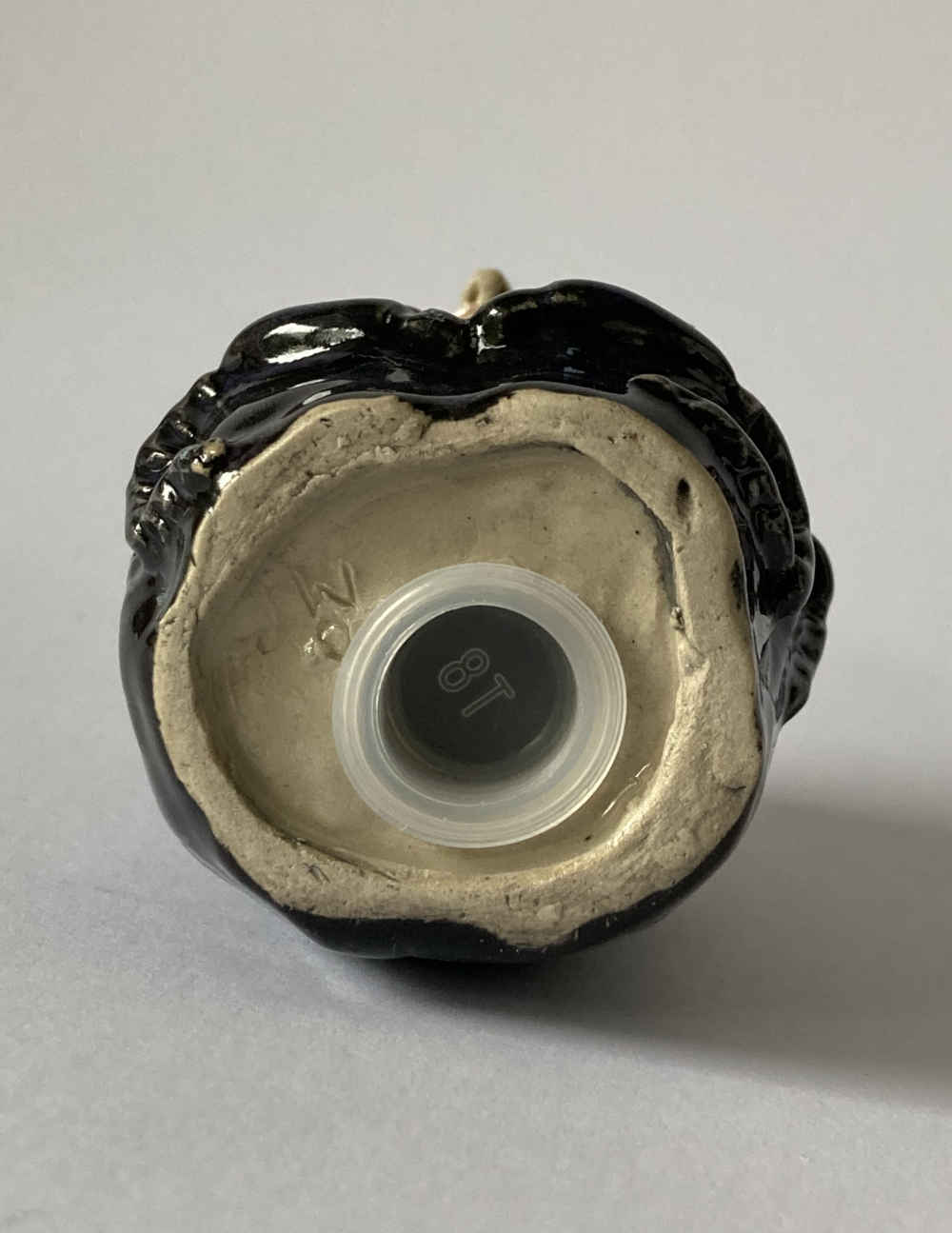 Mila VÁZQUEZ OTERO (* 1978) - Buste-Salière de Kafka - Poterie d'atelier – Image 10