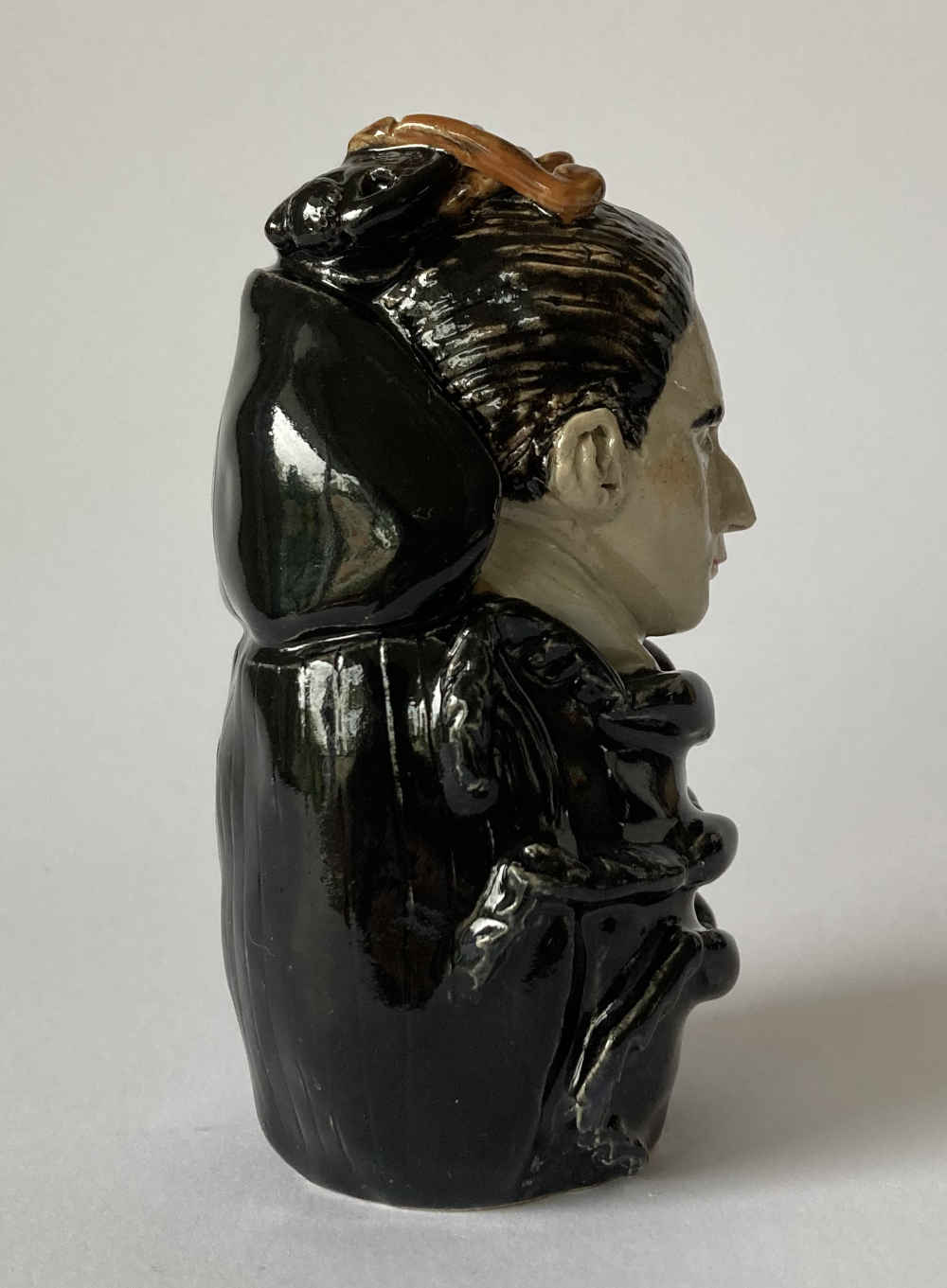Mila VÁZQUEZ OTERO (* 1978) - Buste-Salière de Kafka - Poterie d'atelier – Image 5