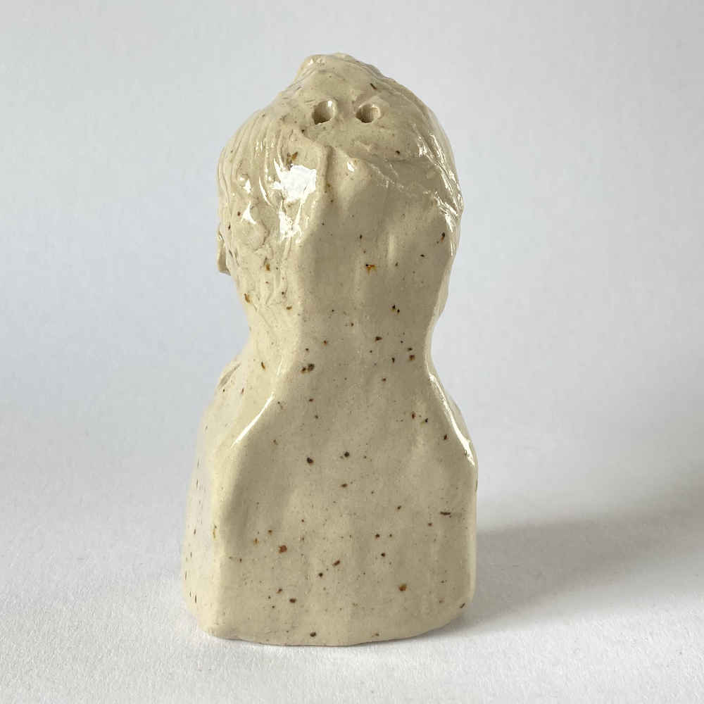 Mila VÁZQUEZ OTERO (* 1978) - Friedrich Nietzsche vers 1875 - buste salière - Poterie d'atelier – Image 4