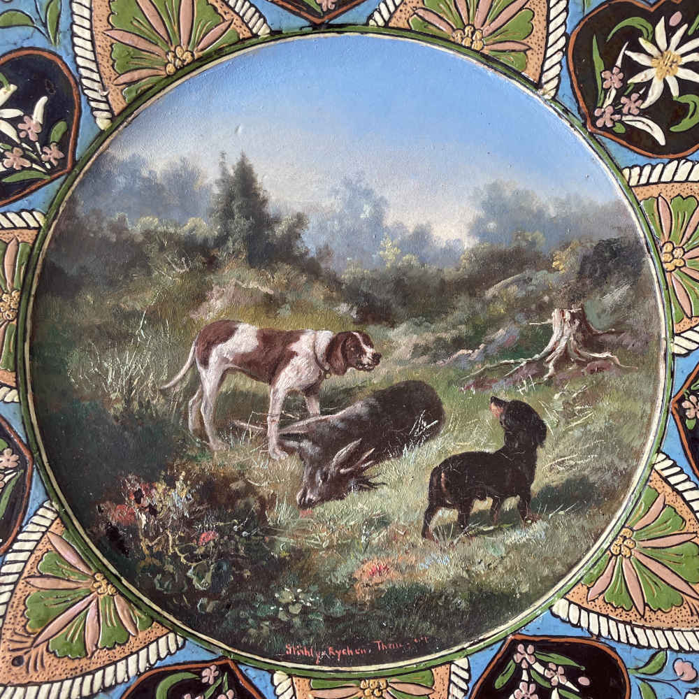 MUSÉE CÉRAMIQUE - Hunting Dogs with Deer (Gottfried Stähly-Rychen) - Thun Majolica - Image 2