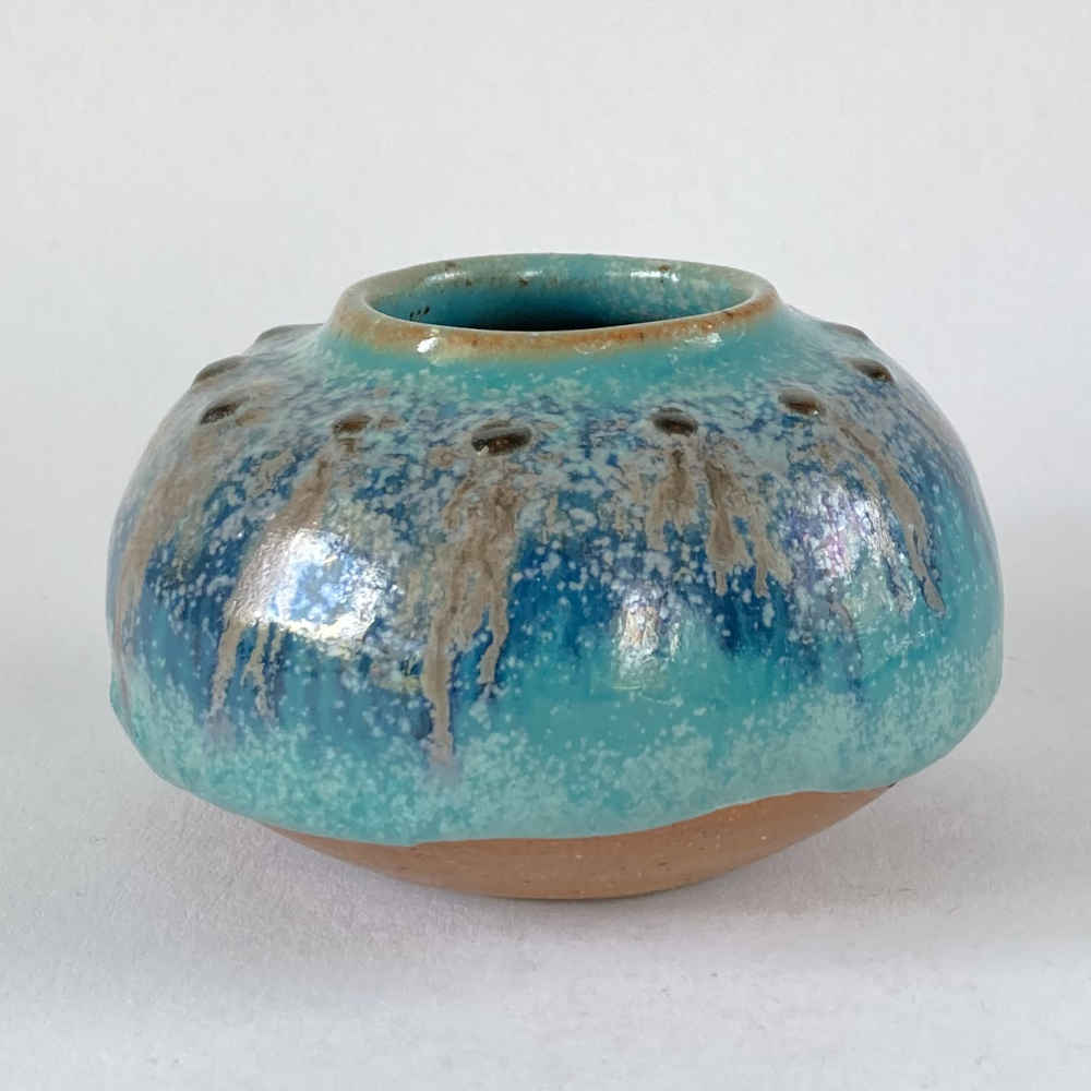 Tessa KIDICK (* 1915, † 2002) - Kleine Vase mit Laufglasur - Studiokeramik – Bild 2