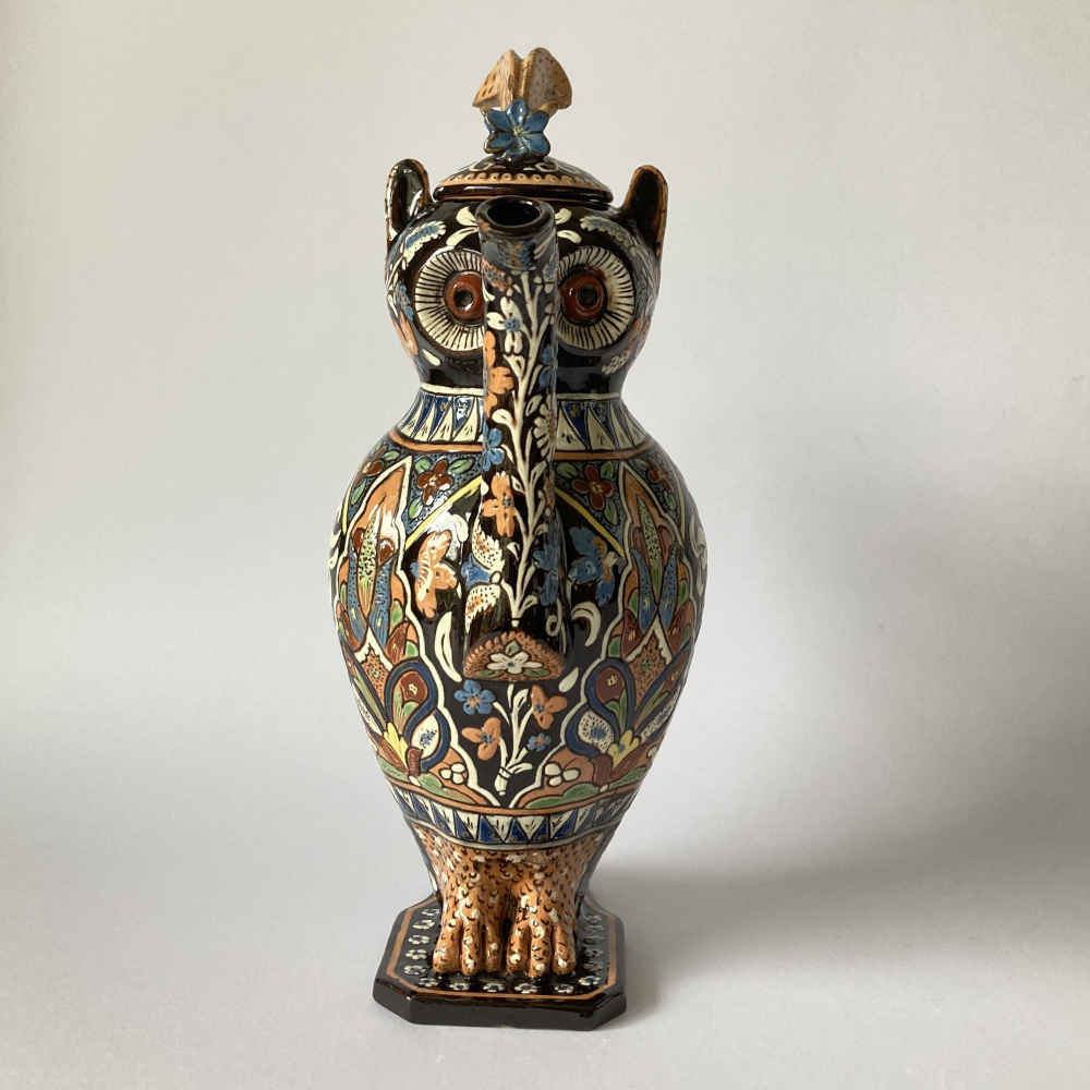 Thun Majolica – Owl Teapot / Coffee Pot with Blue Flower on Head Feather - Image 3