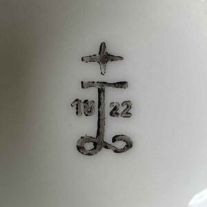 Porcelaine marque de Lichte: Croix, 1822 -année de fondation-